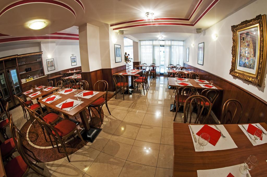 Hotel Primo Рива-дель-Гарда Экстерьер фото