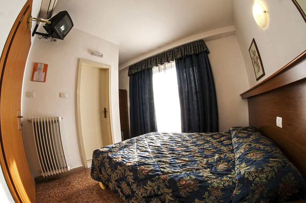 Hotel Primo Рива-дель-Гарда Экстерьер фото