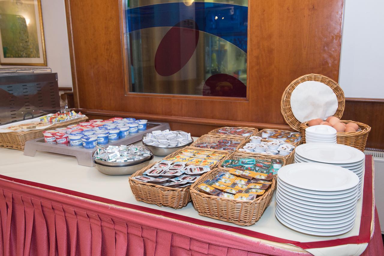 Hotel Primo Рива-дель-Гарда Экстерьер фото