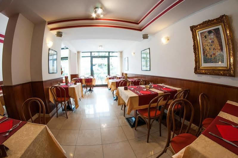 Hotel Primo Рива-дель-Гарда Экстерьер фото